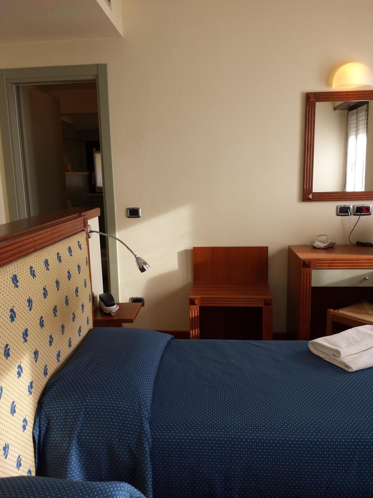 Hotel Il Castellaccio Piccione Camera foto