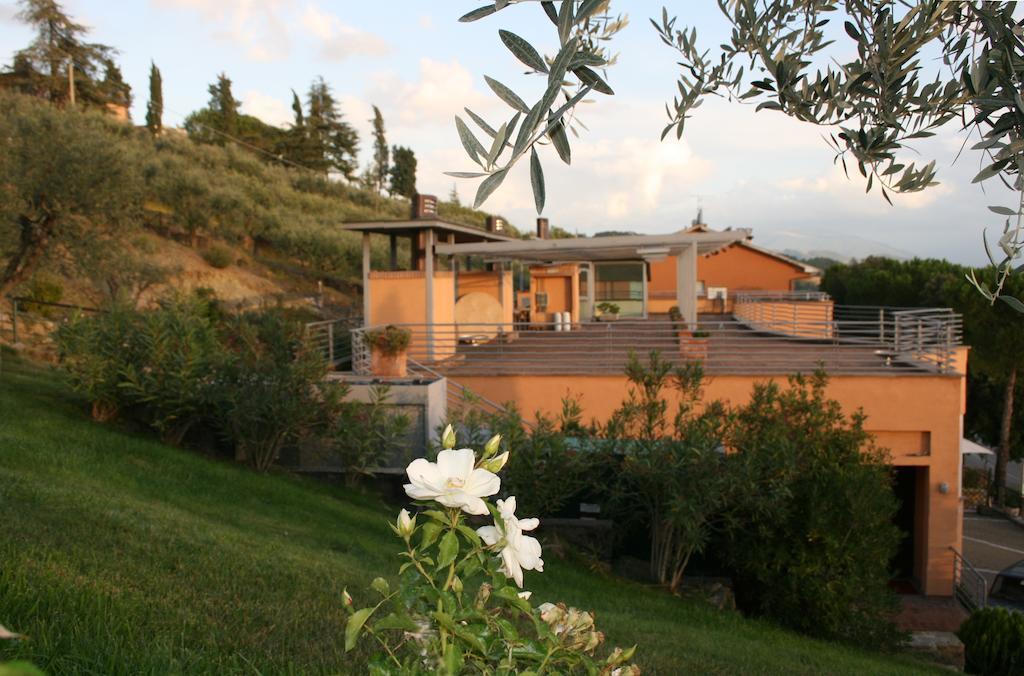 Hotel Il Castellaccio Piccione Esterno foto