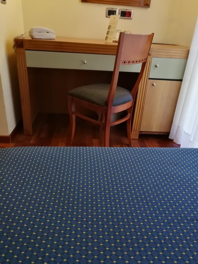 Hotel Il Castellaccio Piccione Esterno foto