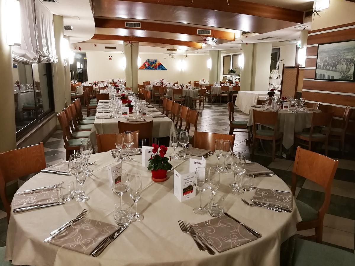 Hotel Il Castellaccio Piccione Esterno foto